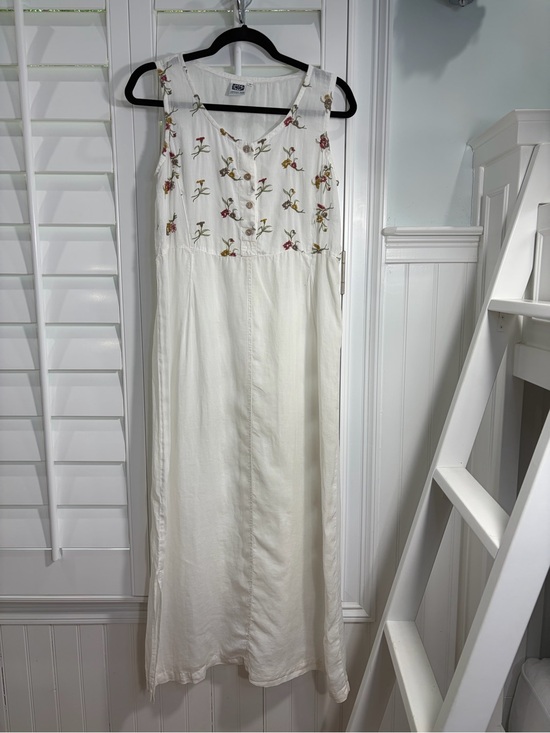 Johnny Was Dresses & Skirts - Johnny Was Ivory Maxi Dress with Multicolor Floral Embroidery